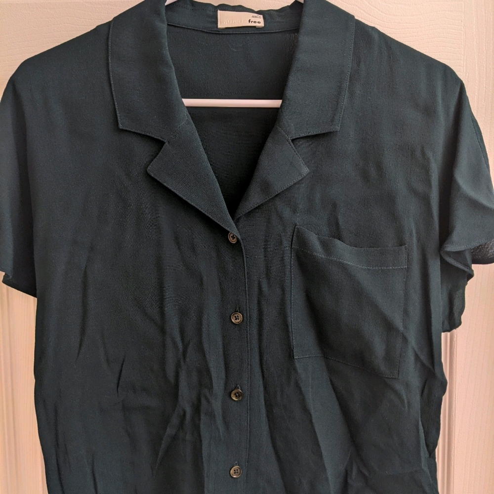 Aritzia Wilfred Free Cropped Button Down